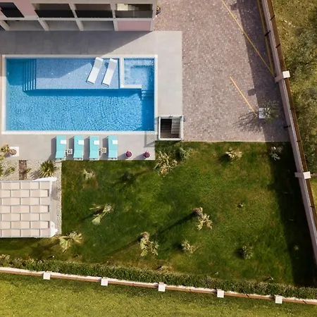 Feriehus Holiday In With Terrace, Air Conditioning, W-lan, Washing Machine 4740-1 *